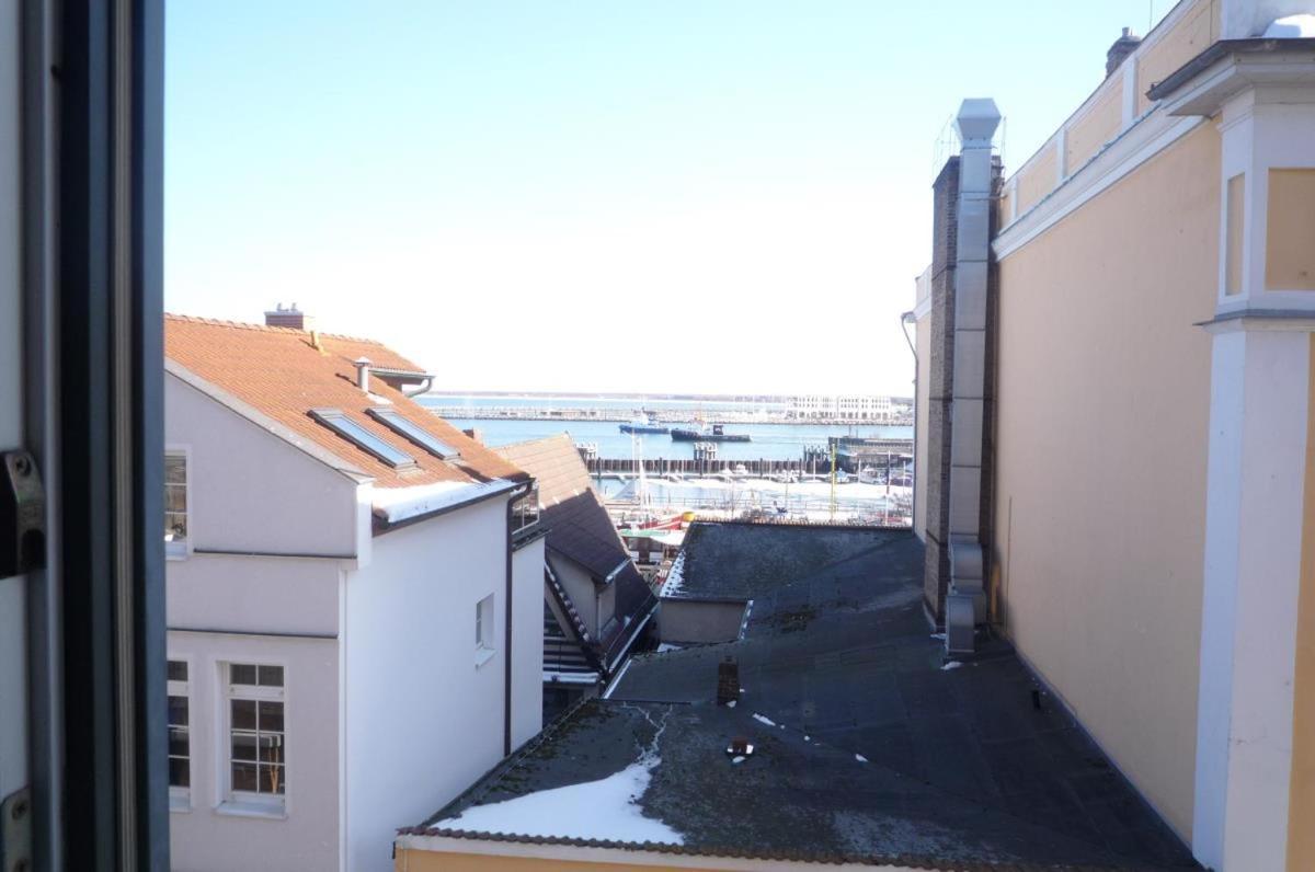 Berringer, Leuchtfeuer, Direkt An Der Promenade Appartement Rostock Buitenkant foto